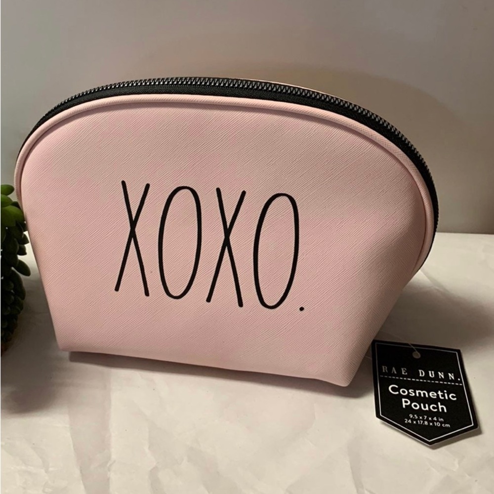 ♥️ RAE DUNN ‘XOXO’ LARGE COSMETIC CASE ♥️